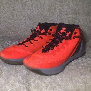 UNDER ARMOUR SC STEPHEN CURRY BASKETBALL SNEAKERS SHOES  6.5Y